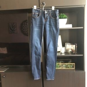 Express super skinny super soft low rise jeans